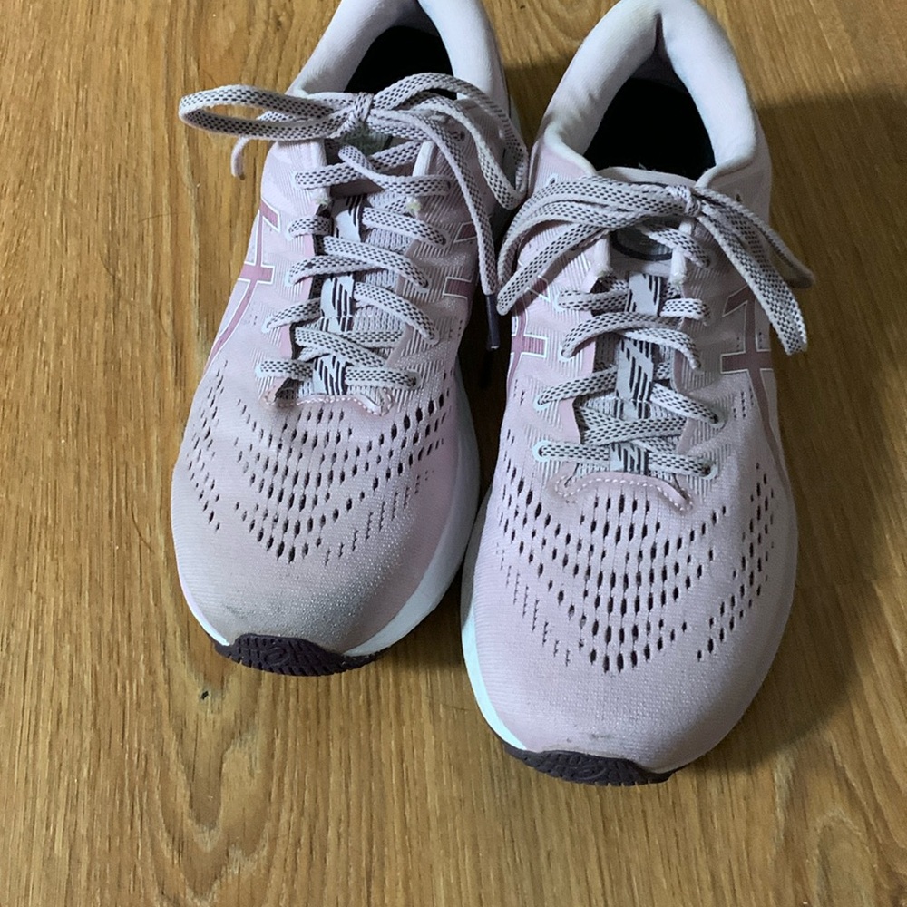 ASICS Gel-Kayano 28
